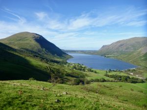 picture showing wast water lake district